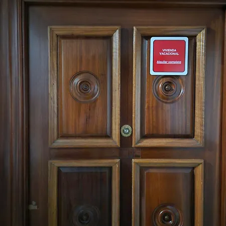 Apto San Francisco,en El Centro Y En La Playa *