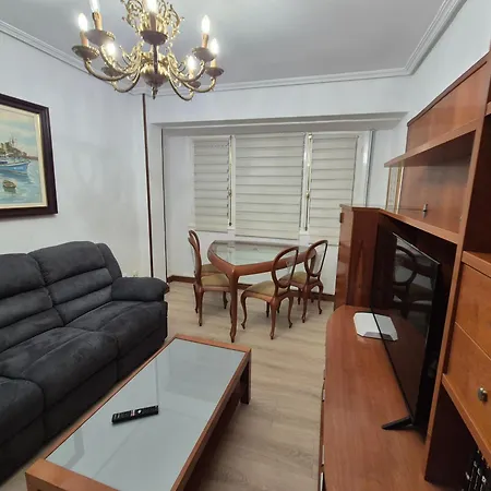 Apto San Francisco,en El Centro Y En La Playa Castro Urdiales