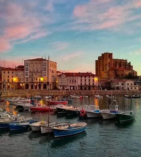 Apto San Francisco,en El Centro Y En La Playa Διαμέρισμα Castro Urdiales