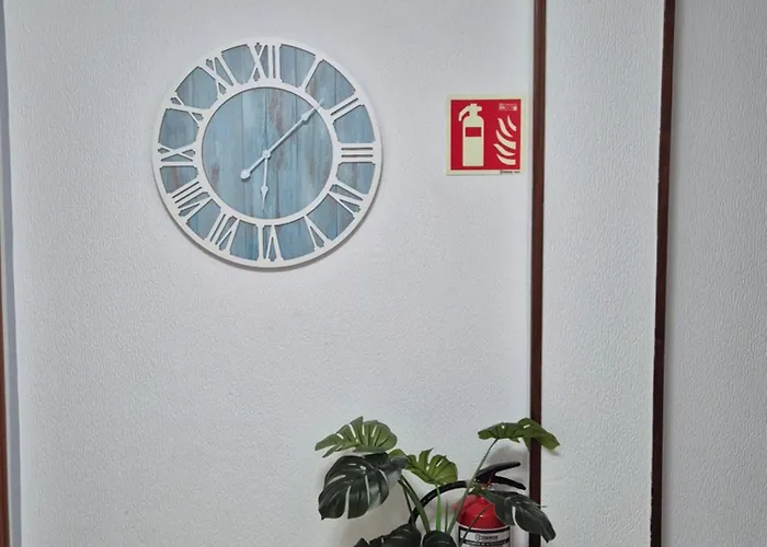 Apto San Francisco,en El Centro Y En La Playa * Castro Urdiales